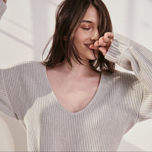 Lunya Cozy Cotton Silk Reversible Pullover - Mellow Grey Heather - Picture 5 of 10